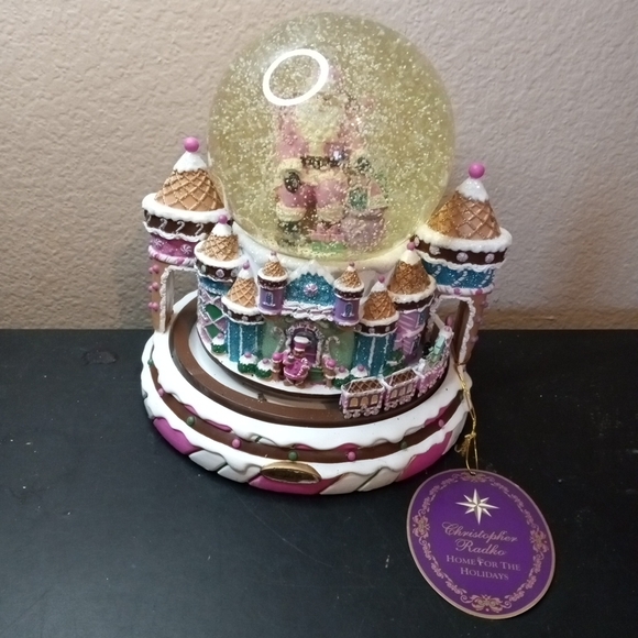The NWT Christopher Radko Candy Castle Snowglobe - Picture 4 of 5
